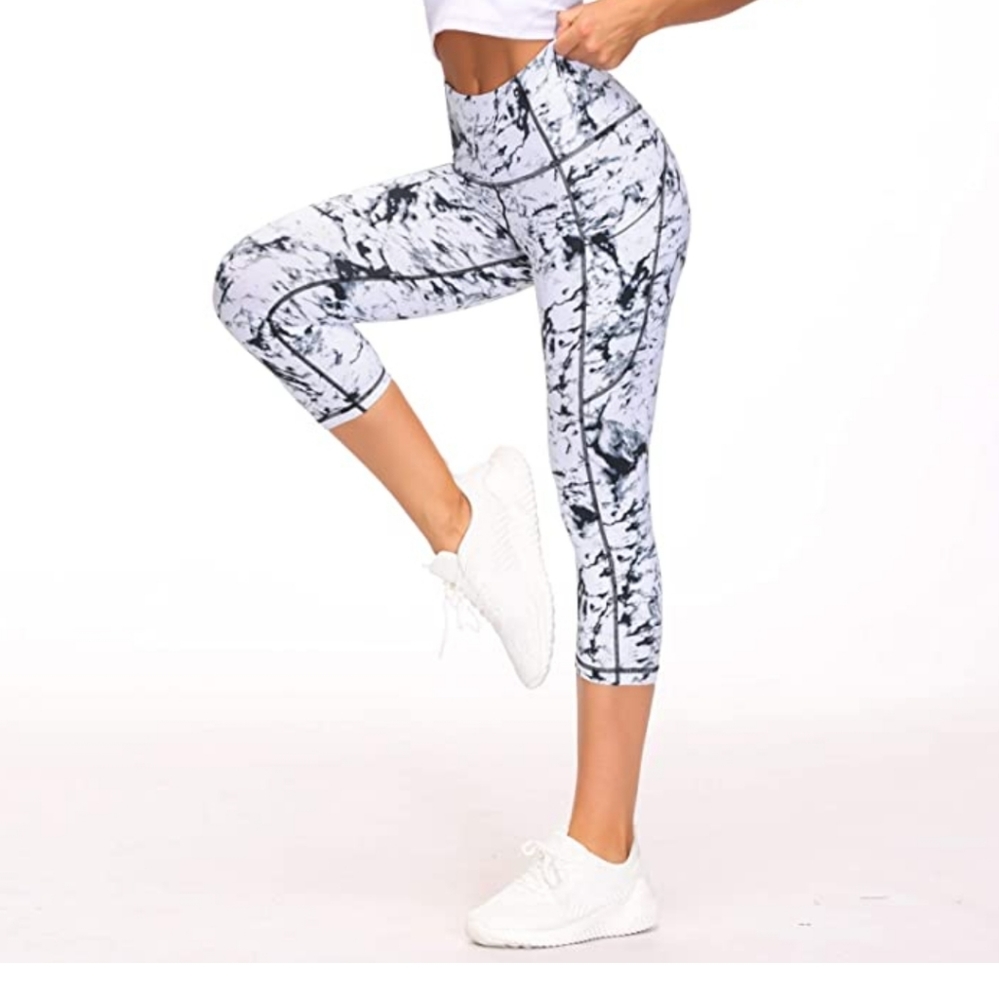 NWT White Marble Capris